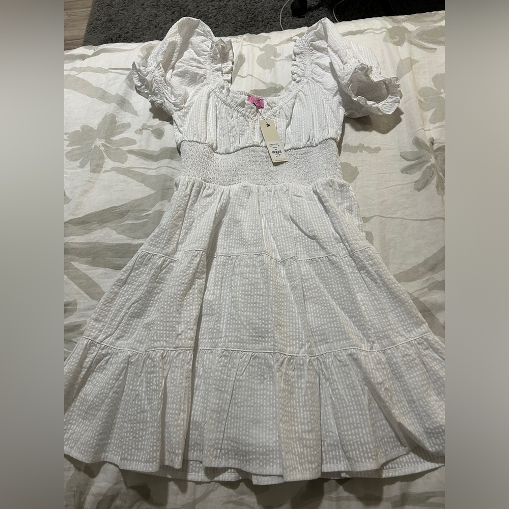Francesca’s white dress